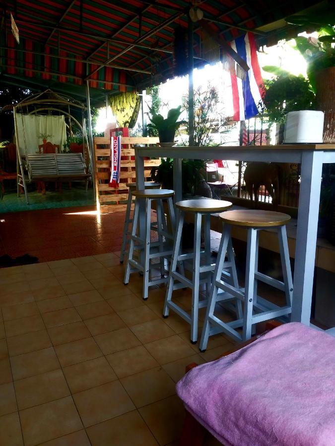 Srikrung Guesthouse Аюттхая Экстерьер фото