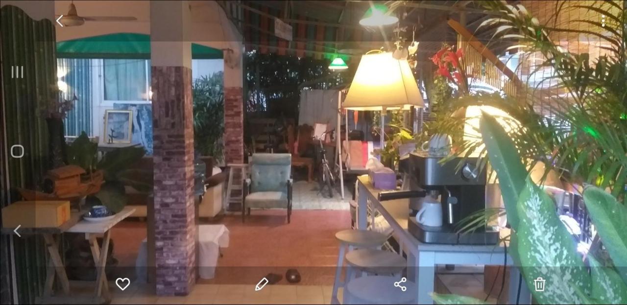 Srikrung Guesthouse Аюттхая Экстерьер фото