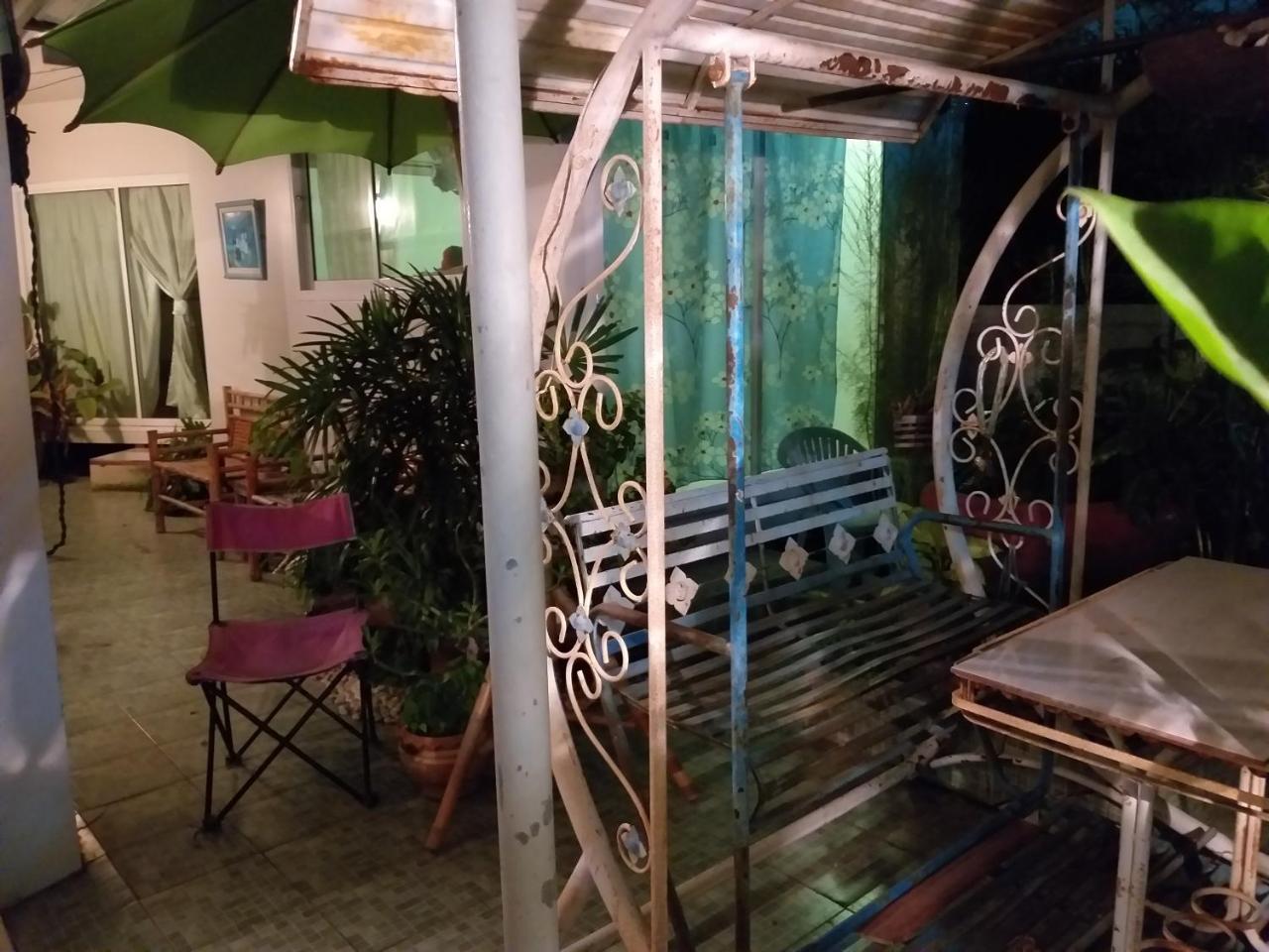 Srikrung Guesthouse Аюттхая Экстерьер фото