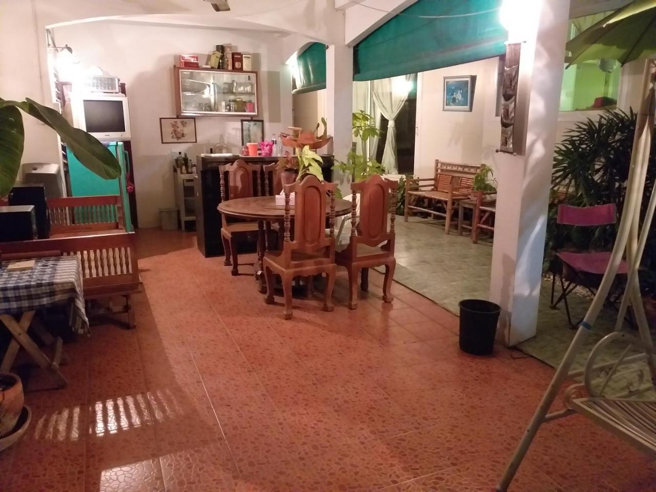 Srikrung Guesthouse Аюттхая Экстерьер фото