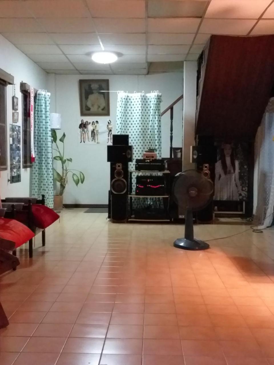 Srikrung Guesthouse Аюттхая Экстерьер фото