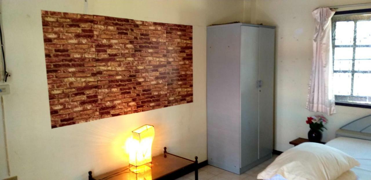 Srikrung Guesthouse Аюттхая Экстерьер фото